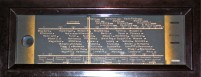De schaal van de Philips radio type 750A uit 1937 met van boven naar beneden lange golf, middengolf en korte golf